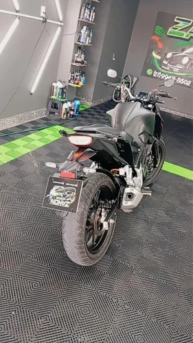 Vende-se Honda Twister 300F