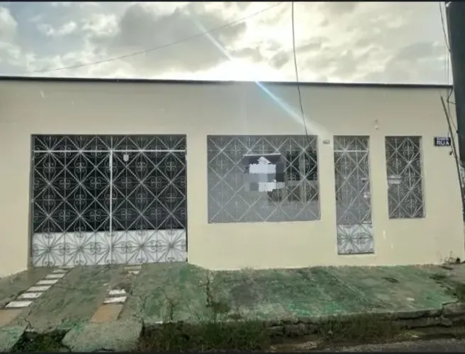 Casa no conjunto Gleba 2, esquina com rua da marinha
