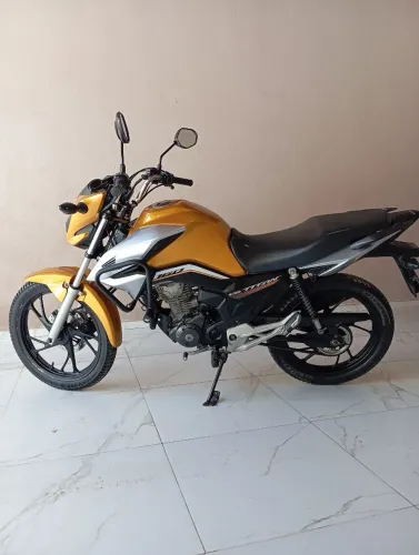 Moto CG Titan 160 edição especial, moto muito nova