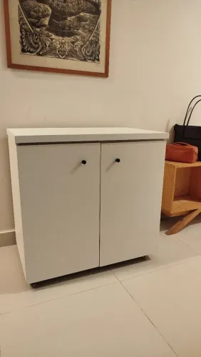 Bancada de cozinha 2 portas com rodízio