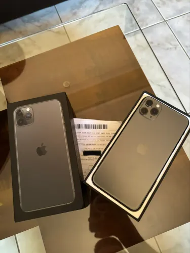 iPhone 11 Pro Max - caixa e nota fiscal