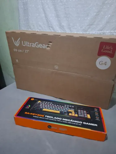 Monitor LG Ultragear 27 polegas + teclado Gamer mecânico BASIKE