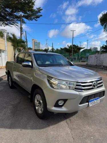 Toyota Hilux CD SRV 4X4 2.8 TDI Diesel Aut. 2018