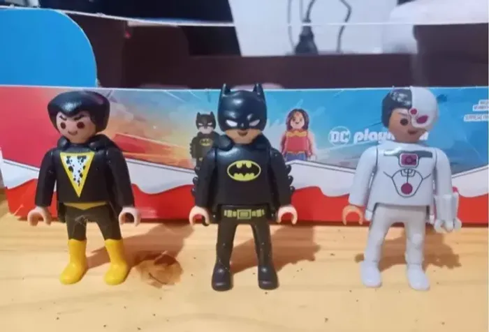 DC Kinder ovo Playmobil