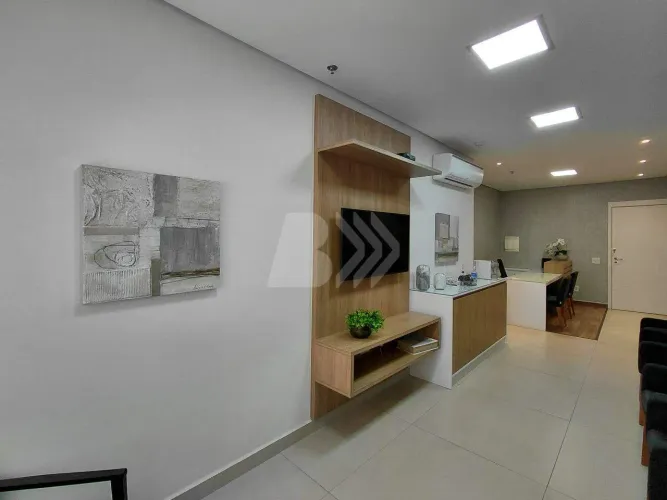 Sala comercial para alugar no bairro Cidade Alta, em Piracicaba.