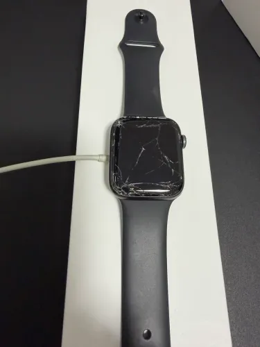 Apple Watch Series 6 44cm - Leia o anuncio