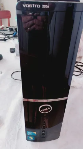 computador DELL Basico.