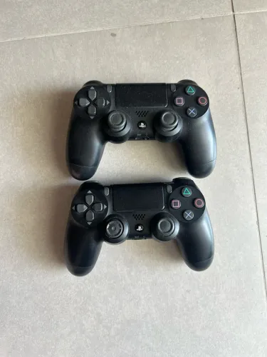 Playstation 4 perfeito estado