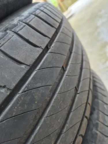 4 Pneus Michelin Primacy 4 215/60 R17 - Usados - Bom Estado