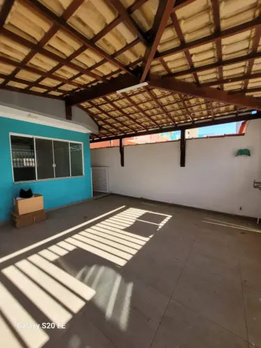 Oportunidade casa 3 quartos no vale das Palmeiras com possibilidade de quarto embaixo