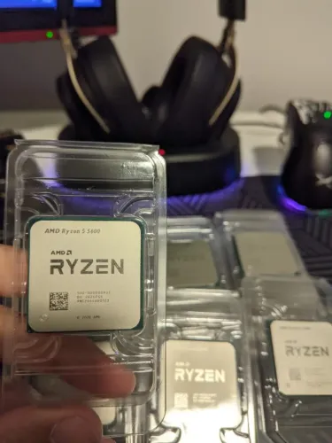 Ryzen 5 5600 - NOVO - OEM - PROCESSADOR - AMD - AM4 - DDR4 - SOMENTE VENDA