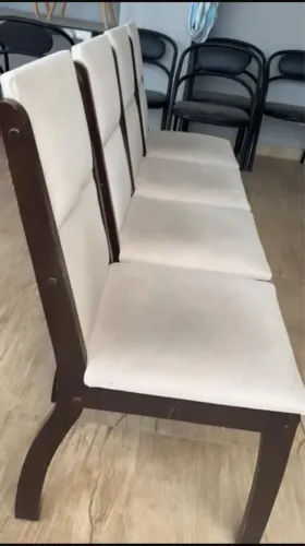 Mesa de vidro + 4 cadeiras 