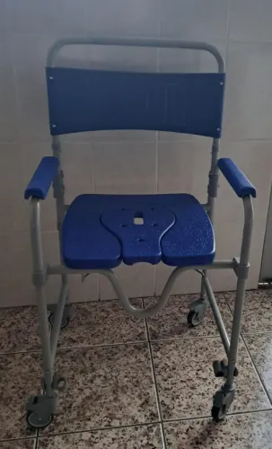 Cadeira de banho dellamed