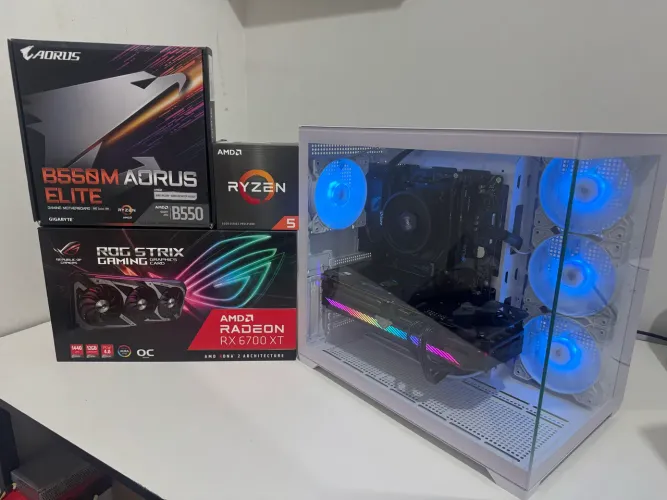Pc gamer Ryzen 5 5500 + 6700XT Rog Strix 12Gb