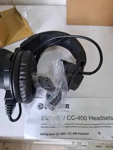 Headset single