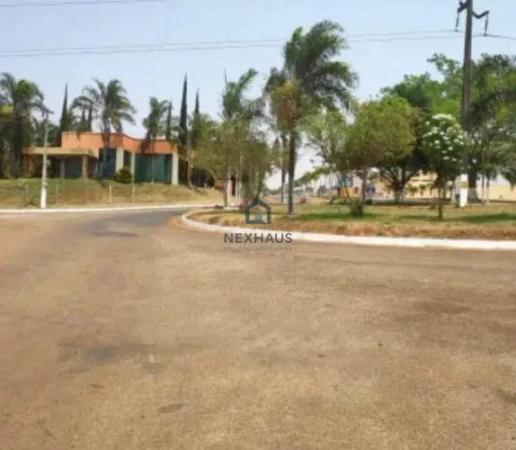 LOTE À VENDA NO RESIDENCIAL FONTE DA ÁGUAS