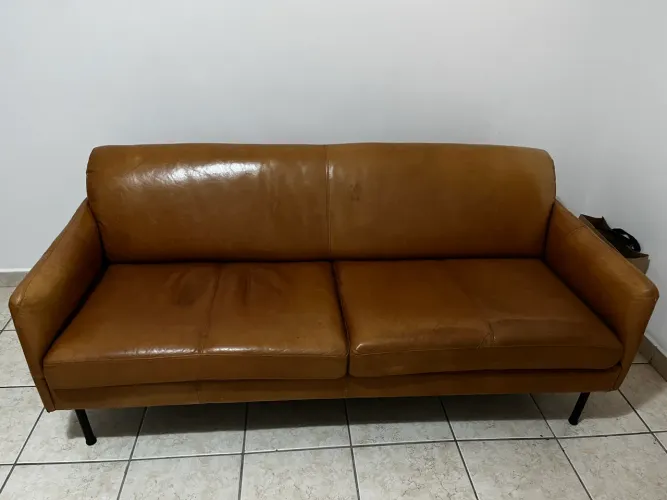 Sofá 2 lugares couro Tok Stok Viscount