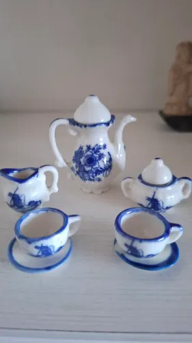 Miniaturas em porcelana, portuguesa, vintage