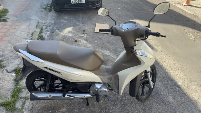 Biz 125 Bege 9200 km (único dono)