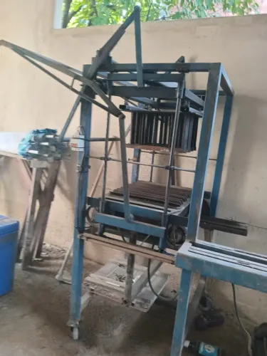 Máquina de fazer blocos 