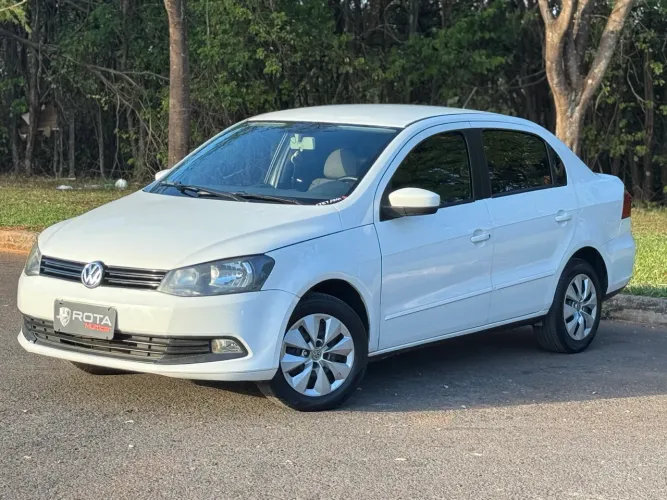 Volkswagen Voyage 1.0/1.0 City MI Total Flex 8V 4P 2013