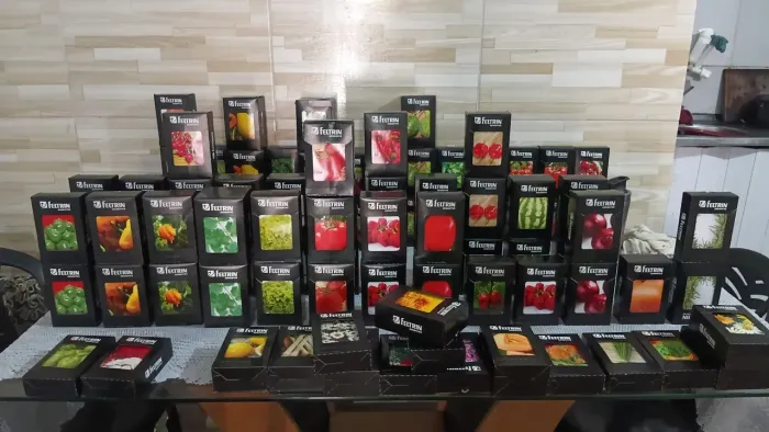 Vendo 107 caixas de sementes de todos os tipos