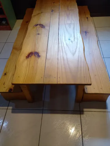 Conjunto mesa e bancos infantil