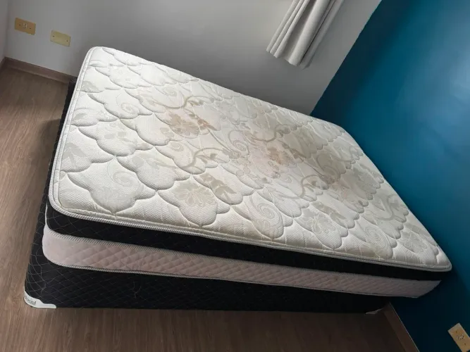 VENDO CAMA BOX CASAL + COLCHÃO INDUCOL DESEJO - R$ 350,00