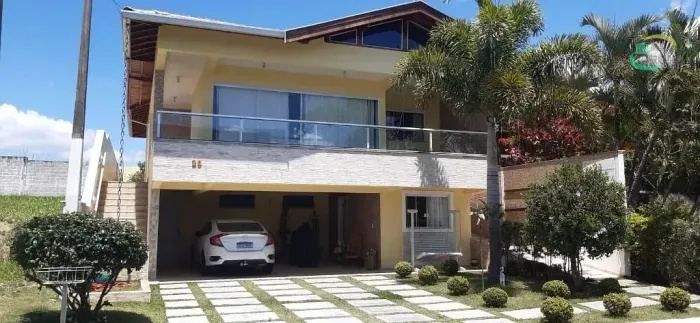 Casa com 3 Quartos à Venda, 230 m² - Maria Andrade Residence - Águas de Lindóia/SP