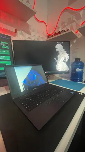 Notebook Positivo TELA QUEBRADA