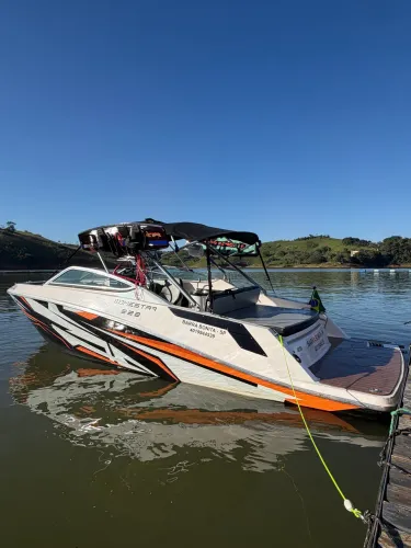 Lancha passeio / wakeboard / windsurf (Mestra) ñ Focker