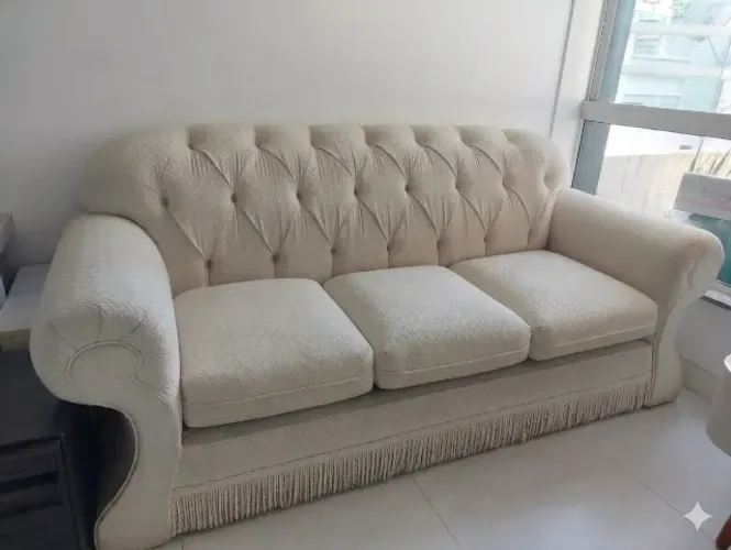 Sofá Clássico Vintage Estilo Chesterfield em Capitonê - Excelente Estado