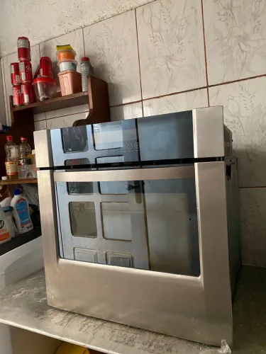Vendo Forno elétrico 220V  em ótimo estado.