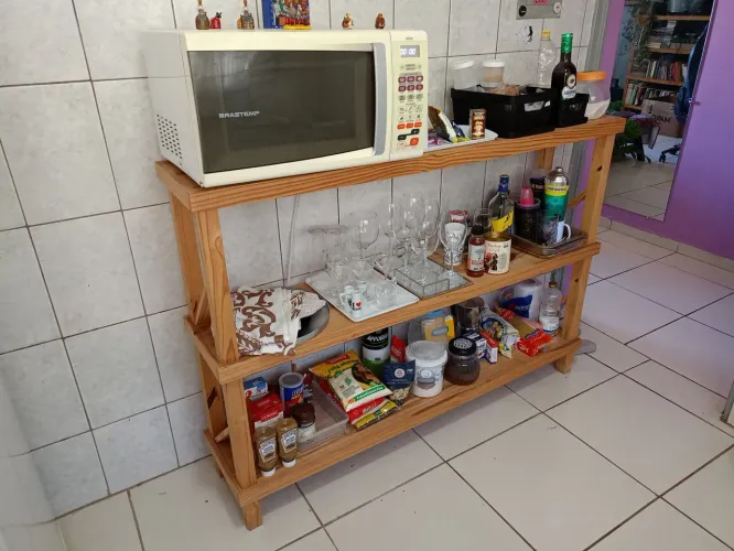 Estante de pinus com 3 prateleiras