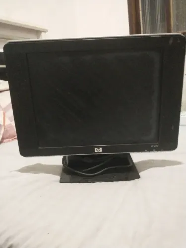 monitor marca HP. 15"