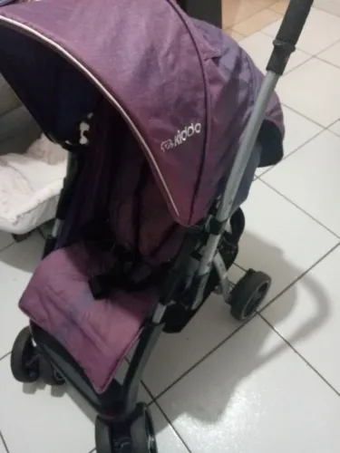 Carrinho de passeio para bebê