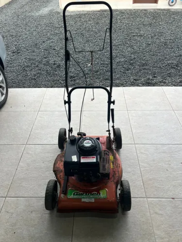 Máquina de corta grama