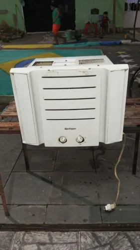 Ar condicionado Springer 10.000 BTUs