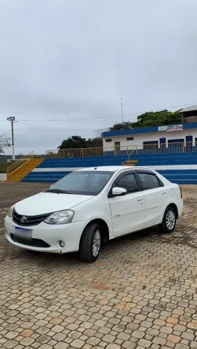 Toyota Etios XLS Sedan 1.5 Flex 16V 4P Mec. 2015