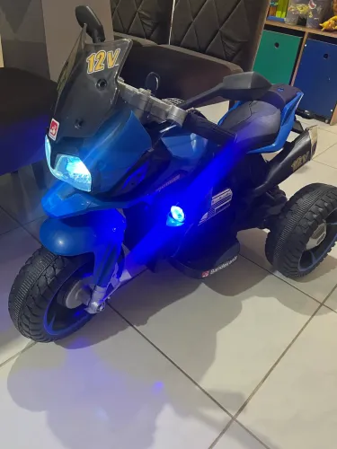 Moto elétrica infantil bandeirante nova