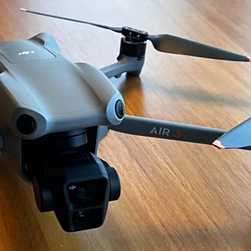 DJI AIR 3 Fly More Controle com Tela - Baterias com 1 ciclo