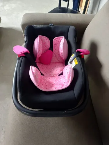 Bebê conforto fosco kits wizz rosa/preto excelente estado