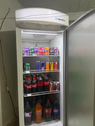 Freezer Expositor Vertical Metalfrio à venda!