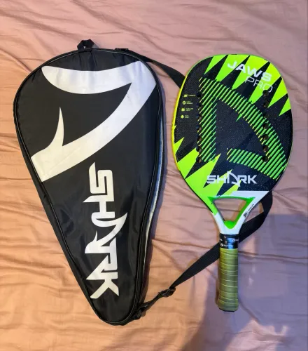 Raquete Beach Tennis Shark Jaws Pro Carbono 3K 21mm + Capa