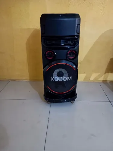 Caixa LG xboom 
