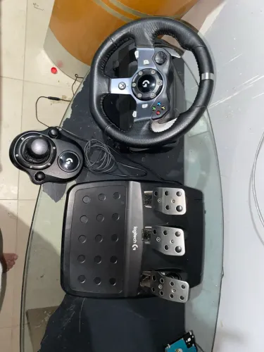 Vendo volante Logitech completo com marcha e pedal