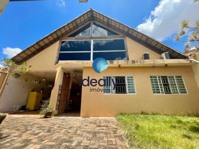 CASA I 2 QUARTOS COM SUÍTE COM AR CONDICIONADO I 5 VAGAS I LOTE 360 M²