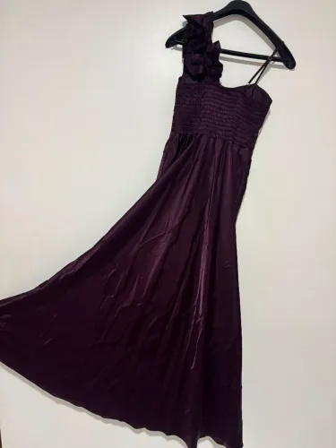 VESTIDO SOCIAL COM FORRO USADO APENAS 1x, TAMANHO M