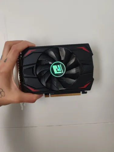 AMD Radeon hd 6570 2GB