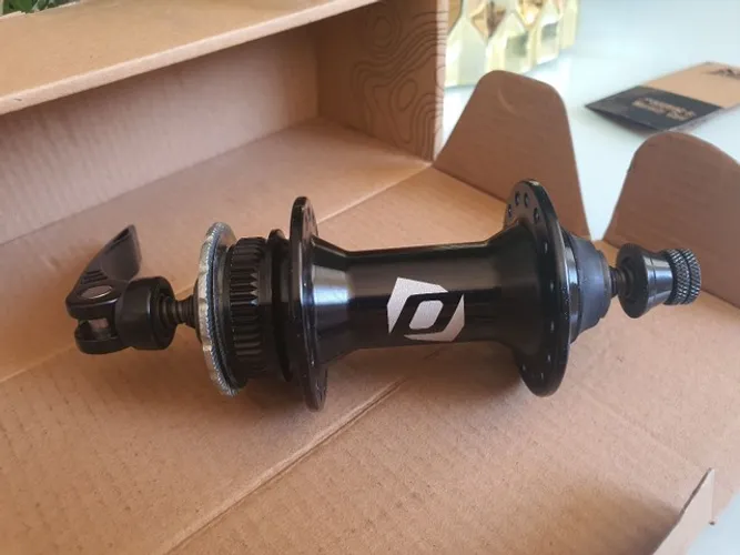 Cubos: (Front) Formula CL51